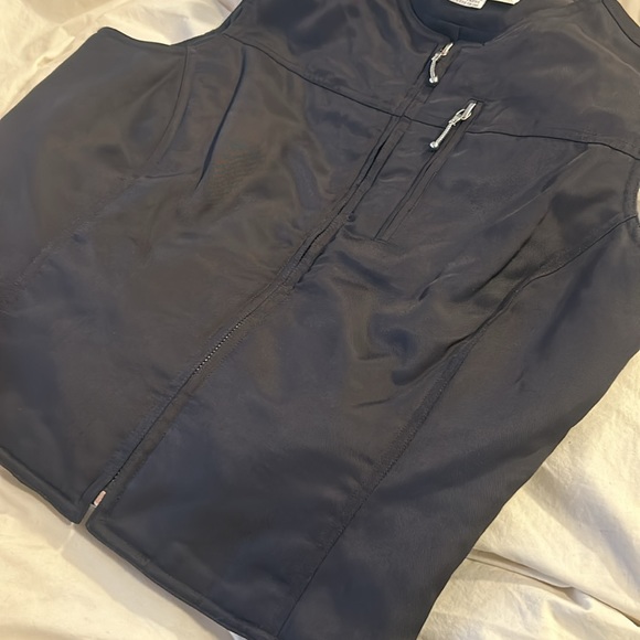 MARK EISEN Nylon Padded Zip Up Black Cropped Vest Size 4 - Picture 5 of 8